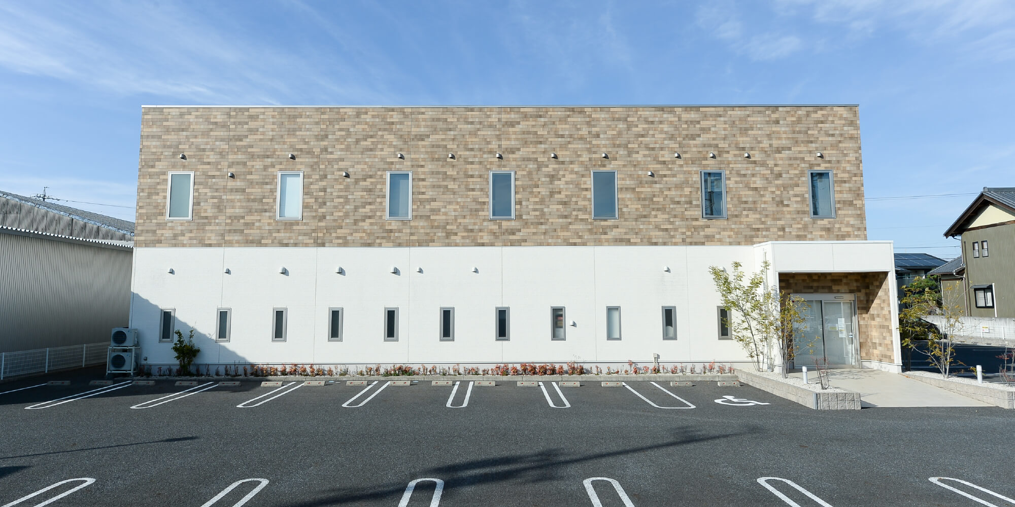 クリニック外観(正面)